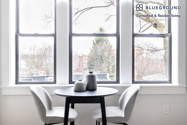 8 Elko St unit FL2-ID272, Boston, MA 02135 - photo 5