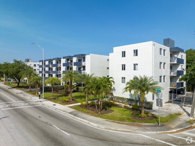 There are midrise apartment community options in Sunny Acres.