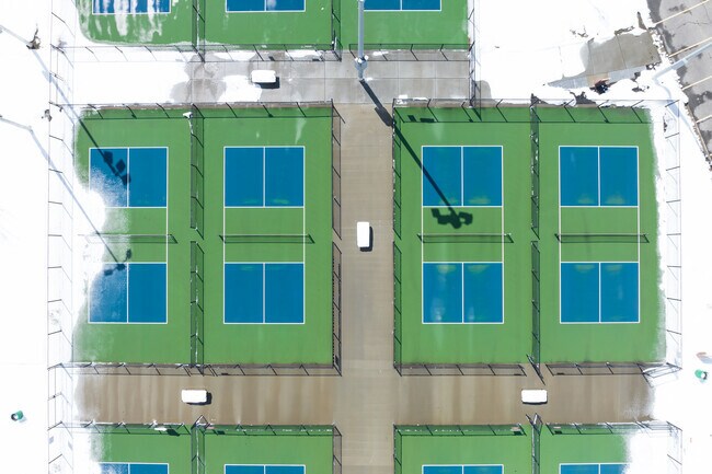 Barnes Park, 950 W 200 N, Kaysville, UT 84037