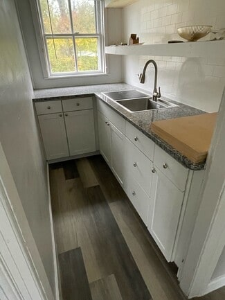 14 Jacob St, Seekonk, MA 02771