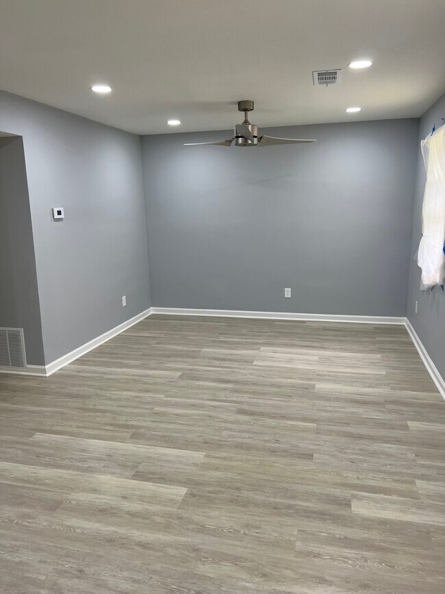 1150 Rankin St Unit M9, Stone Mountain, GA 30083