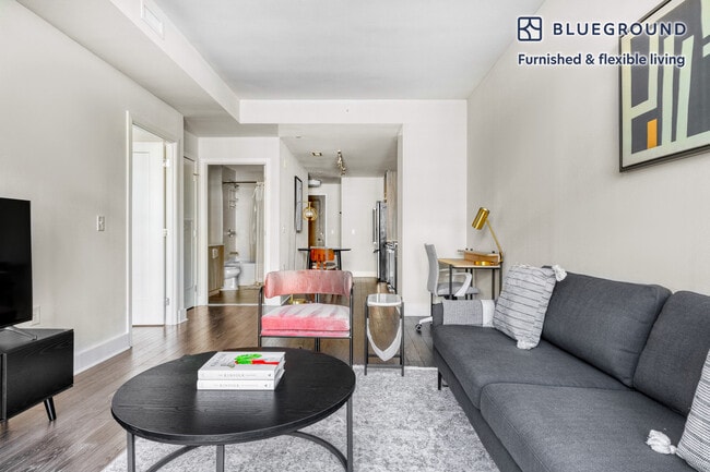 4901 Montgomery Ln unit FL7-ID470, Bethesda, MD 20814 - photo 3