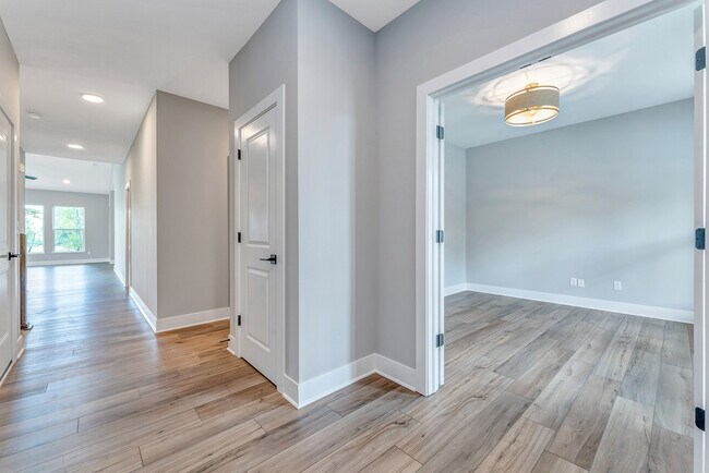 440 Bethpage Blvd unit 36451901, Commercial Point, OH 43116 - photo 3