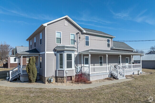 Many updated modern traditional-style homes can be seen throughout Sterling.