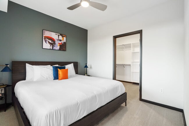 423 E Michigan St unit ID1026469P, Indianapolis, IN 46204 - photo 4