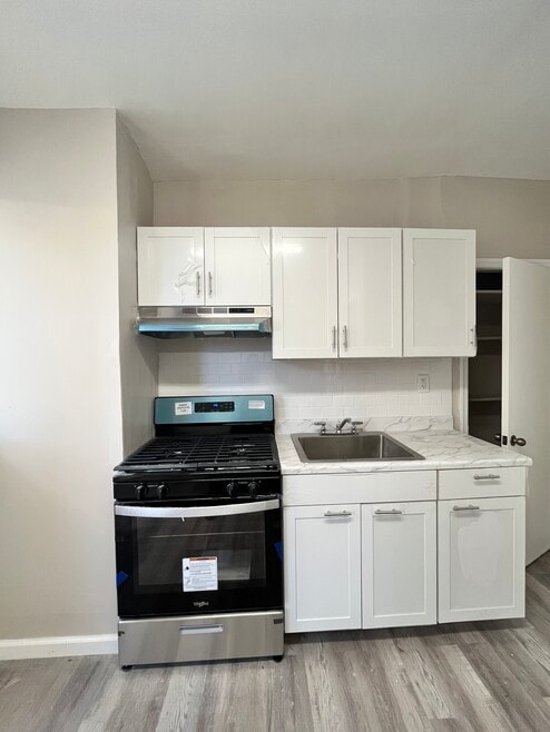 90 E 25th St unit 3, Bayonne, NJ 07002 - photo 1