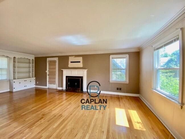 530 Bellevue Rd, New Haven, CT 06511 - photo 2