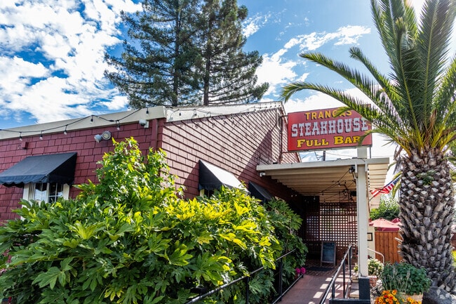 Trancas Steakhouse is a popular place to dine on weekends in Von Uhlit Ranch.