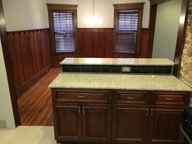 76 Cottage St unit Lower Apartment, Buffalo, NY 14201 - photo 5