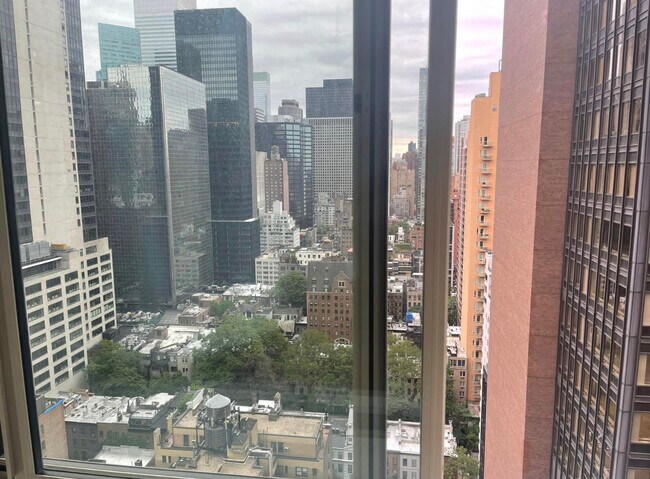 Club M at Turtle Bay unit 26D, New York, NY 10017 - photo 2