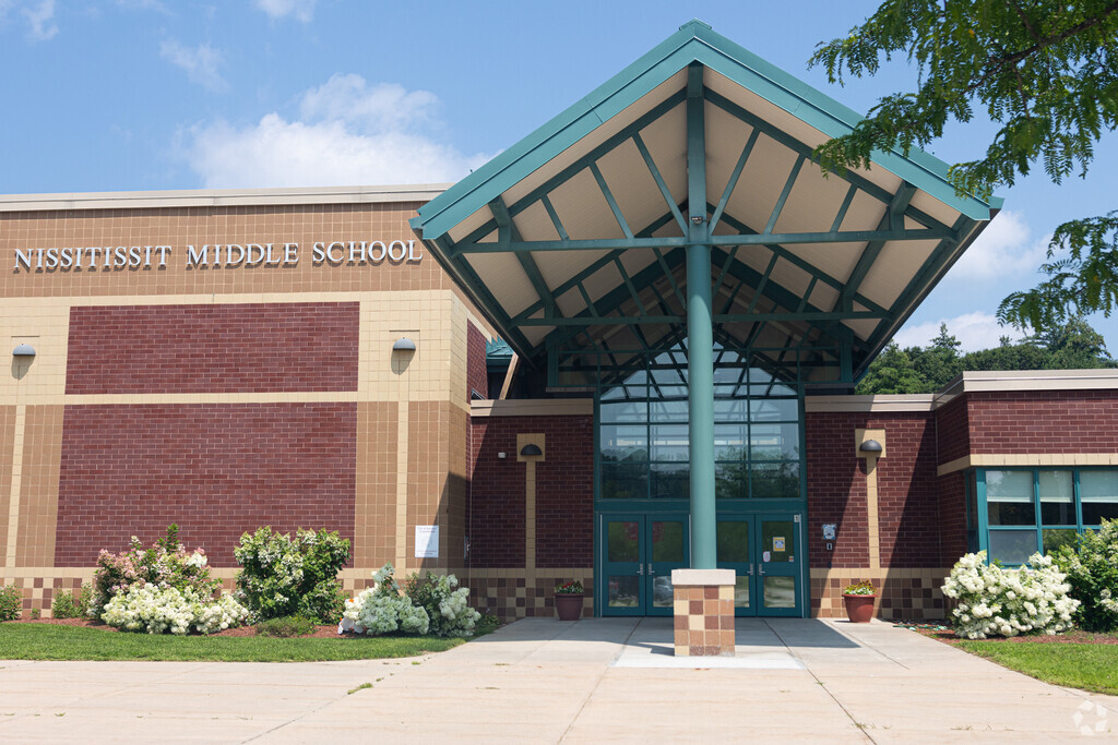 The Nissitissit Middle School serves 5-8 grade students in the town of Pepperell, MA.