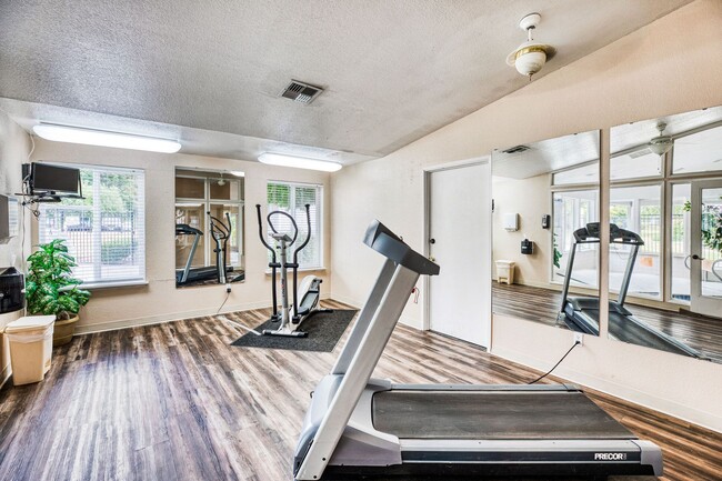 Crowne Pointe Apartments, Olympia, WA 98502 - photo 4