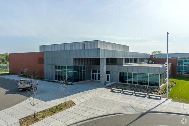 Pennsylvania Park students attend St. Louis Park Middle School.