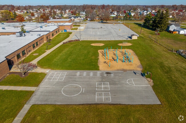 Fort Wayne's Arlington Elementary has a student to teacher ratio of 14 to 1.