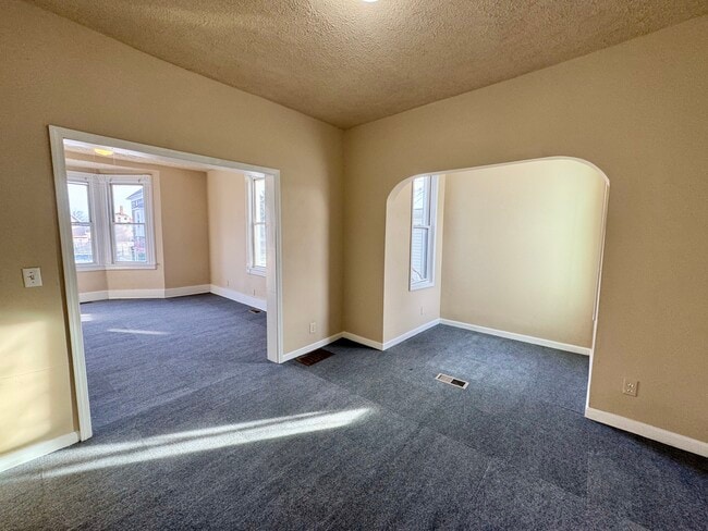 641 Garfield Ave SW, Canton, OH 44706 - photo 3