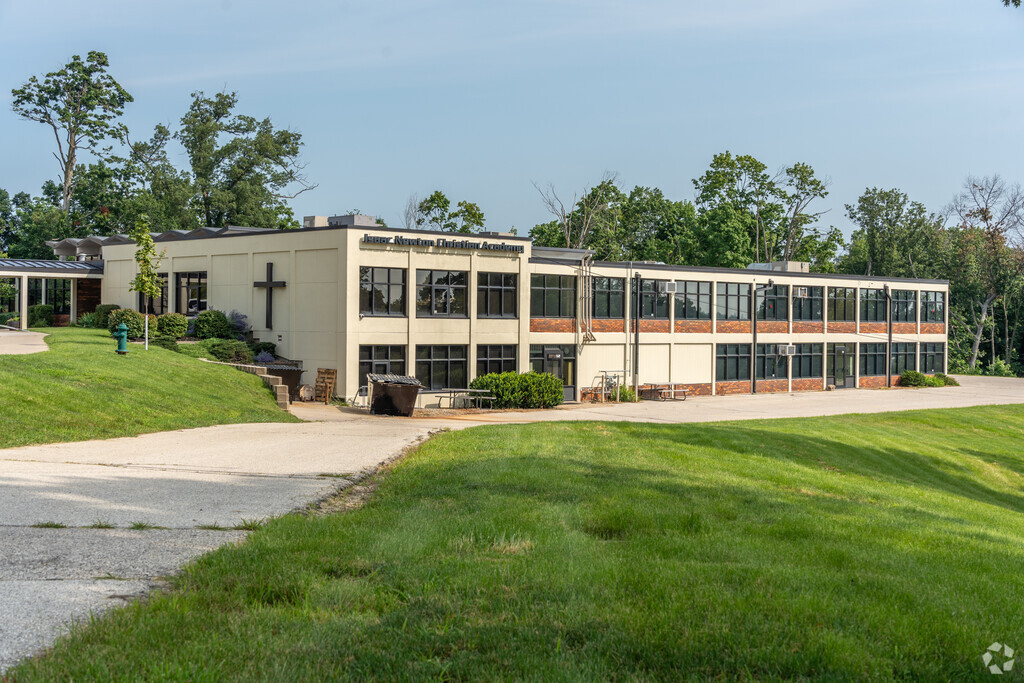 Students are the highest priority at Isaac Newton Christian Academy.