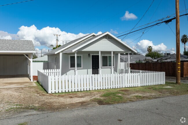 Ford City homes feature spacious lots and classic architecture for comfortable living.