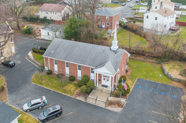 Learn at Hudson View Christian Academy at 170 Hudson, Yonkers, NY.