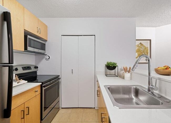 60 W Superior St unit 2609, Chicago, IL 60654 - photo 7