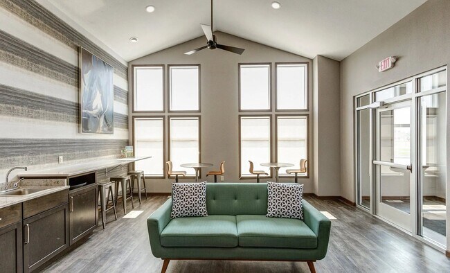 McEnroe Place Apartments, Grand Forks, ND 58201 - photo 5