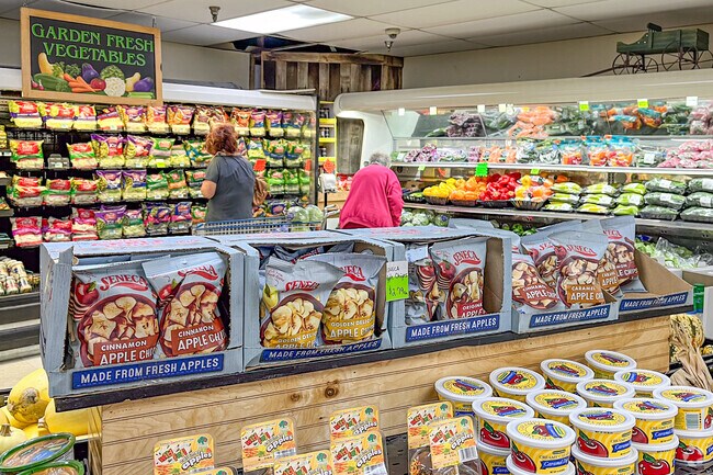 Sparkle has many great options for groceries in Champion Heights.