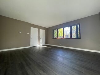 148 E Quincy St Unit 2, Riverside, IL 60546