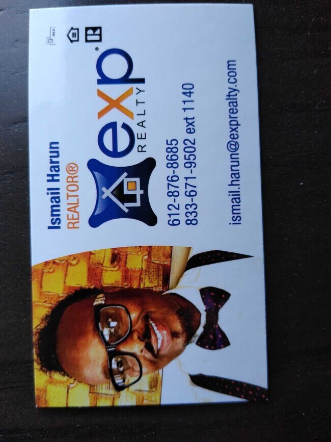 Agent Photo