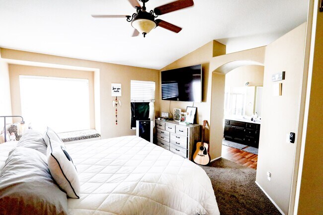 401 Sanibelle Cir unit 10, Chula Vista, CA 91910 - photo 6