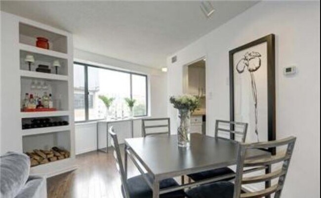 3 Washington Cir NW unit 801, Washington, DC 20037 - photo 5