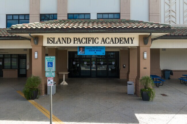 Island Pacific Academy is one of a small handful of private K-12 institutions on the west side of Oahu.