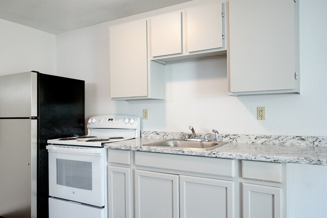 Yakima M.F. LLC, Yakima, WA 98901 - photo 3