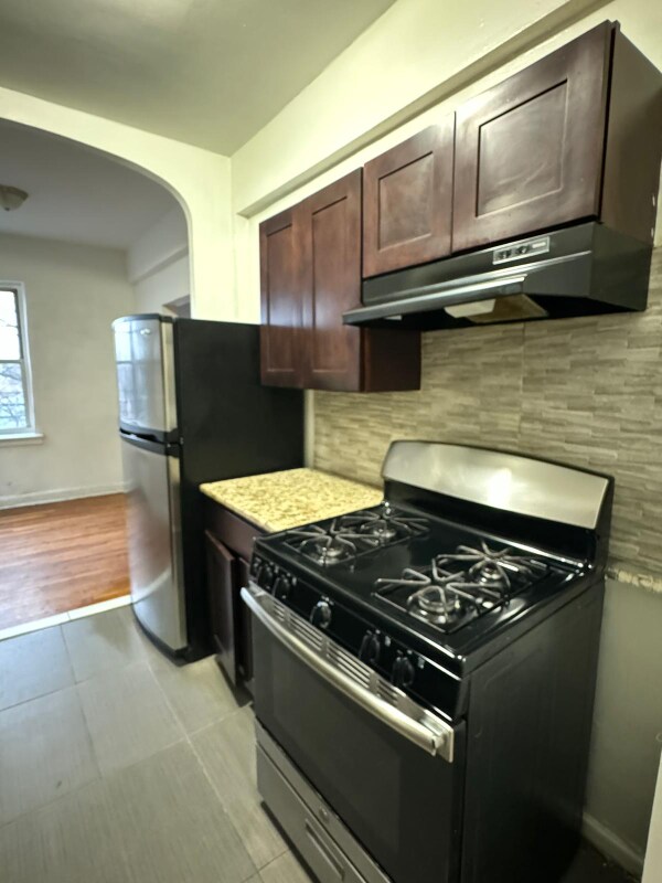 129 N Walnut St unit 206, East Orange, NJ 07017 - photo 2