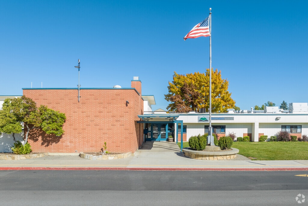 Summit School Spokane lies close to the Opportunity neighborhood.