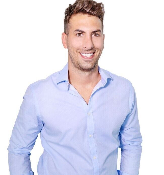 Agent Photo
