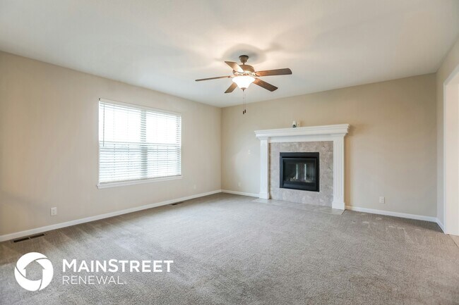 523 Buffalo Dr, Raymore, MO 64083 - photo 5