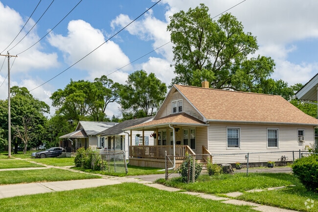 Cozy bungalows and compact ranch homes line Potter Longway's main thoroughfares.