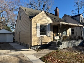 4457 1st St, Wayne, MI 48184