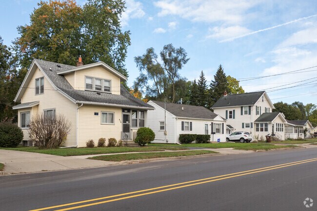Small lots and yards are common for homes in the Kiwanis Park neighborhood.