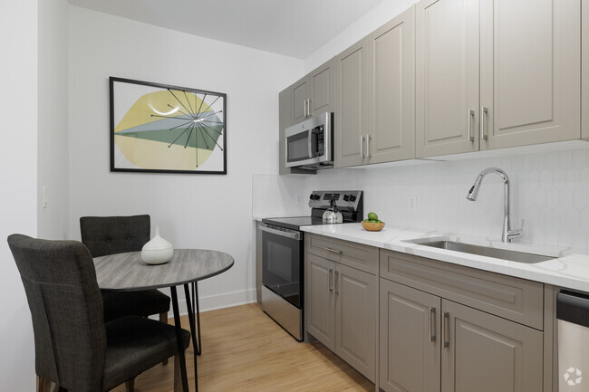 1BR, 1BA - Kitchen