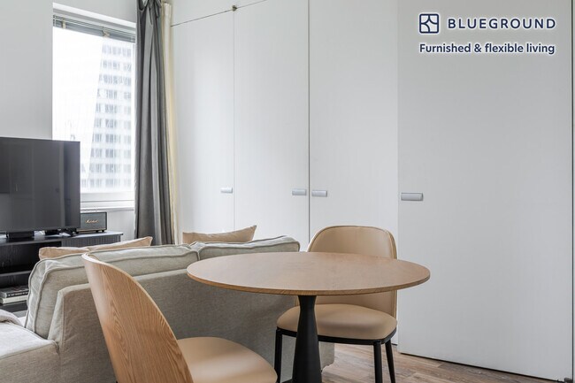 Cassa Residences unit FL38-ID2027, New York, NY 10036 - photo 6