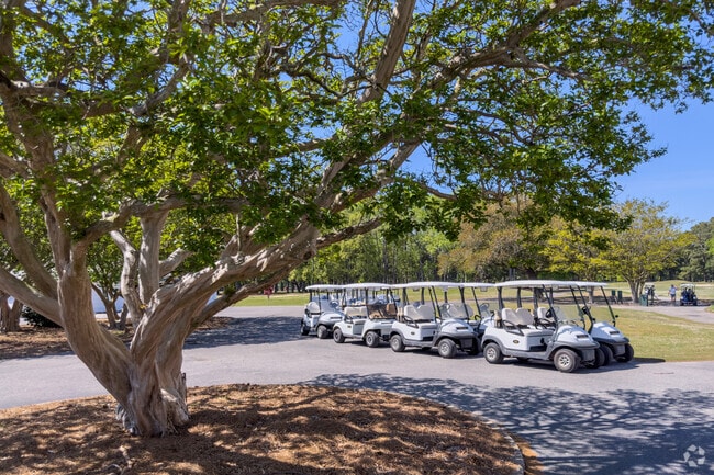 Sewells Point Golf Course is located close to Titustown off Terminal Boulevard.