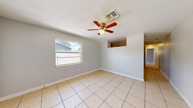 523 Yelvington Ave, Clearwater, FL 33756 - photo 2