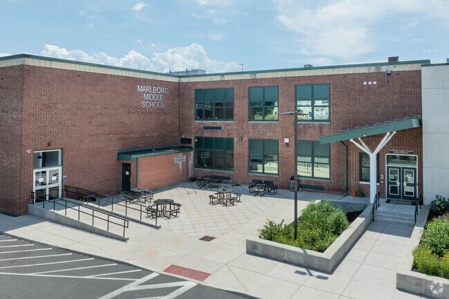 Marlboro Middle School is a highly rated public school in Marlboro, NY.