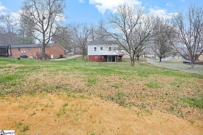208 Omar St unit A - Downstairs, Greenville, SC 29609 - photo 3