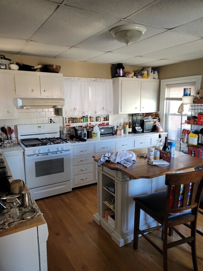 282 Summer St unit 2, Somerville, MA 02144 - photo 4