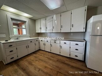 5 Monument St Unit 1, Winslow, ME 04901