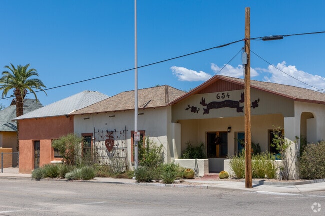 Pueblo-style architecture is favored in Barrio Anita with occasional new builds.