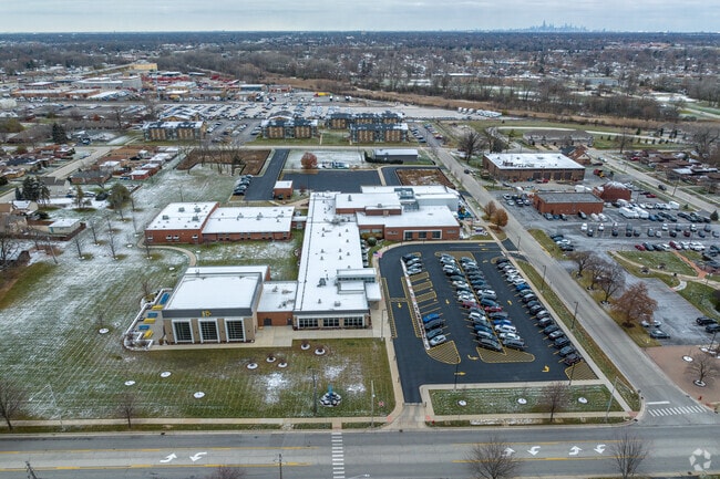 Lane Elementary School is conveniently located in a residential area.