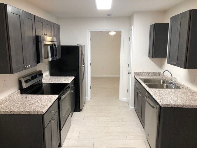 109 W 2nd St unit 113, Jasper, TN 37347 - photo 3