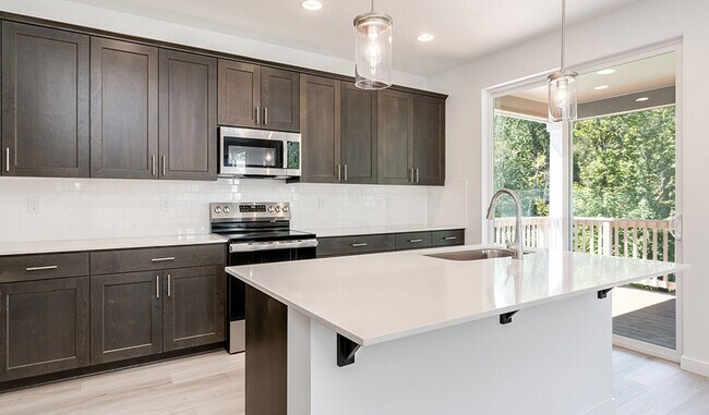 2031 NE Currin Creek Dr, Estacada, OR 97023 - photo 6